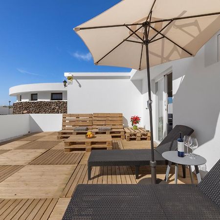 Famara Loft 12 Apartment Bagian luar foto